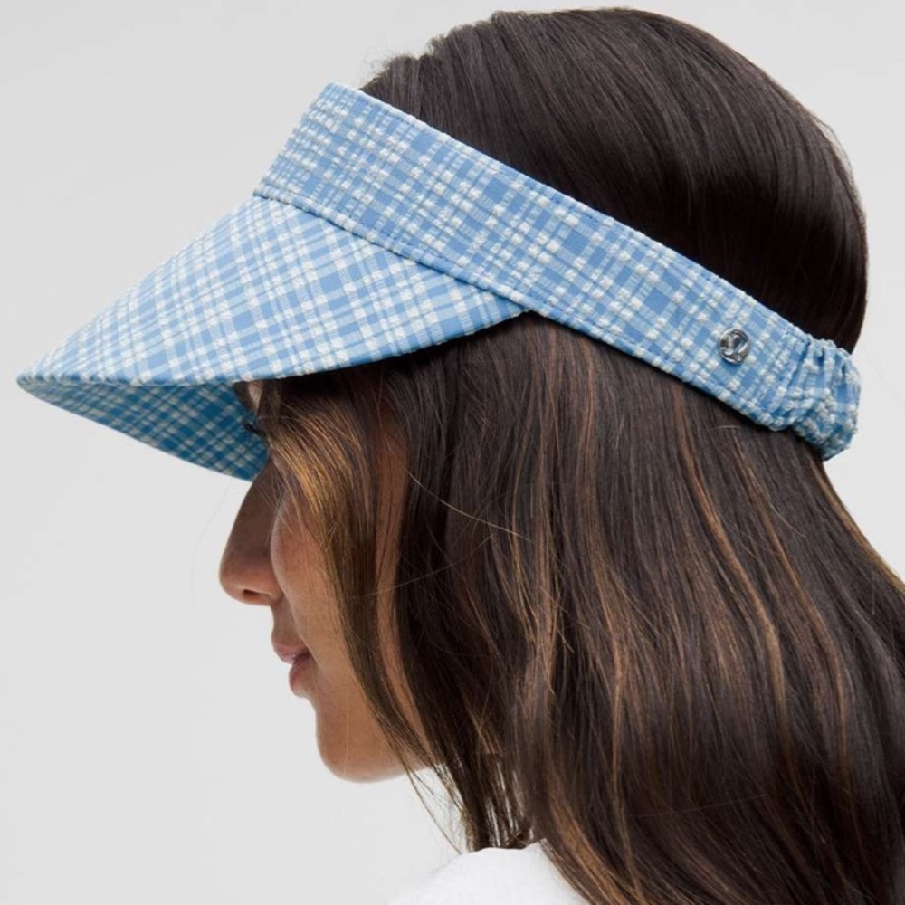 Lululemon Womens Seersucker Check Removable Sweatband Visor Check Pool Party nwt